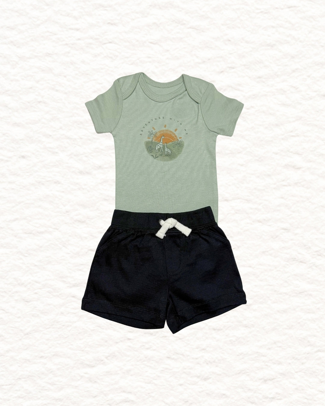 Set Carter’s Onesie con Shorts Negros